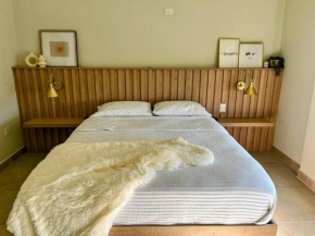 Beautiful New Modern Home, Perfectly located between Valle De Guadalupe and Downtown Ensenada!